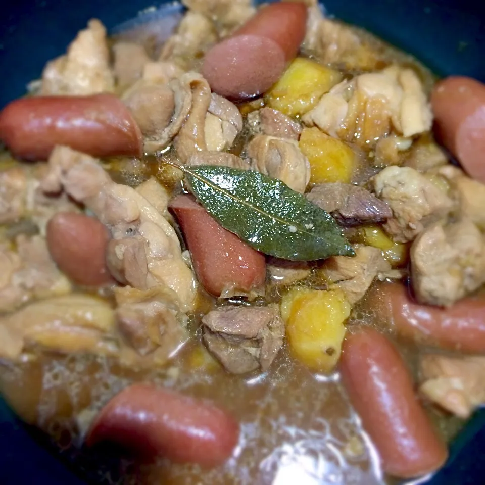 adobo (marinated in soysaucevinegaranggarlic) pilipino dish..|marian ilanoさん