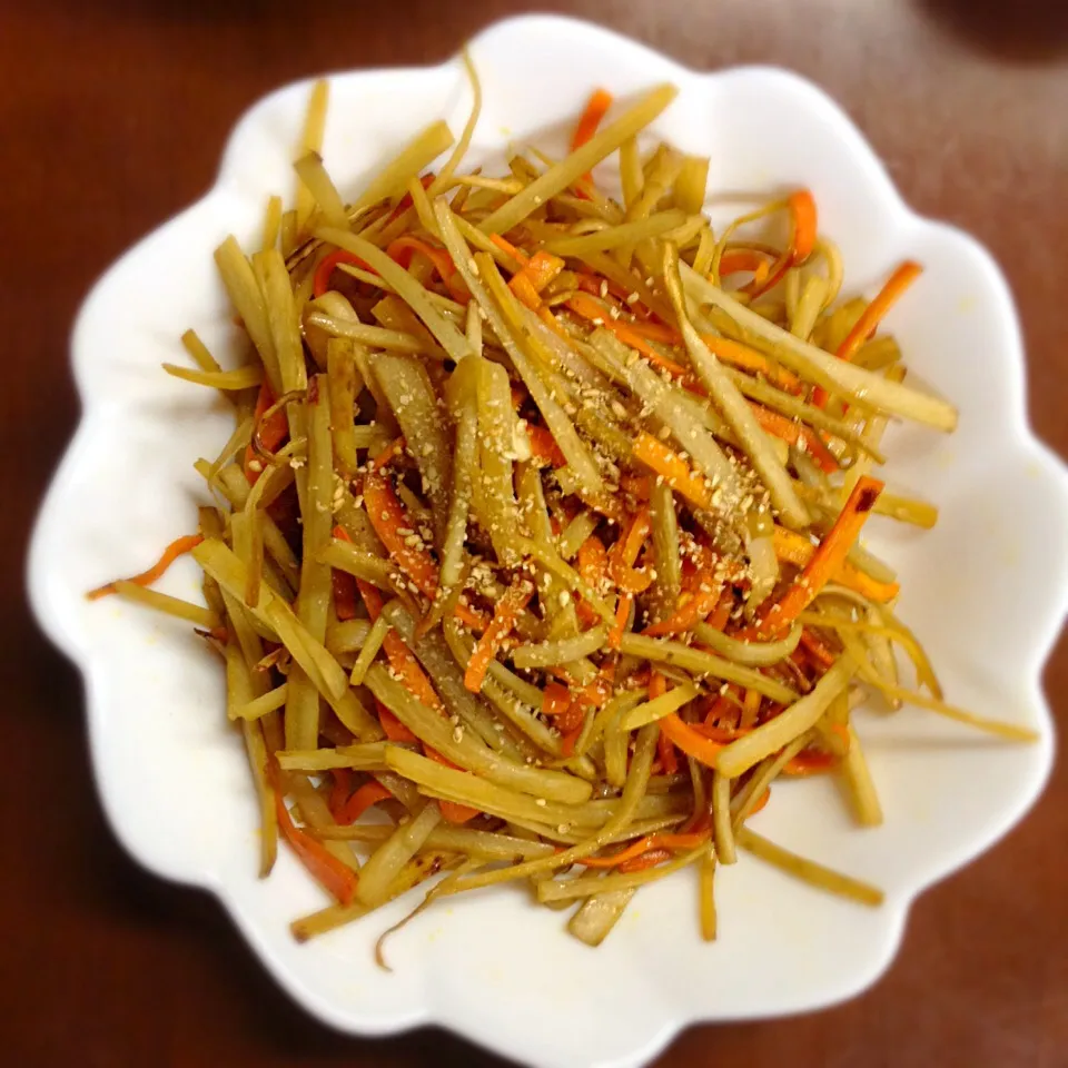 Cooked burdock roots and carrot きんぴらごぼう|Mama Kathi Dinerさん