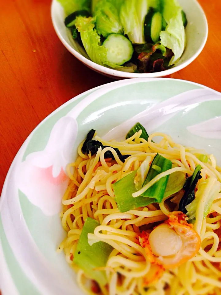 本日のランチ  塩焼きそば🍝ベビー帆立入り👍|Yu Yu mamaさん