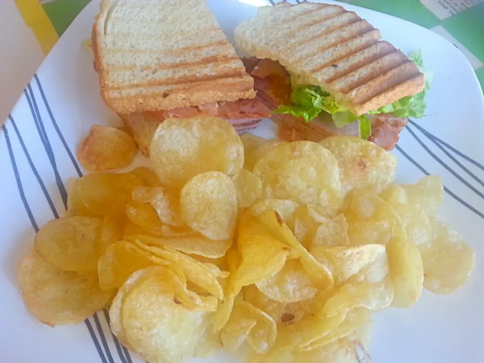 Ham Panini with Potato Chips|Brando Sta. Mariaさん