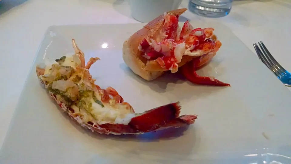 Linda Bean's lobster roll!  OMG!  #ICCASummit|Holly Barron Henmanさん