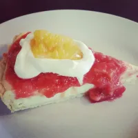 Snapdishの料理写真:summer tart🍊 It's a  cream cheese and orange zest tart topped with plum compote and whipped cream. To add a little extra sweetness I put brown sugar glazed oran|Mary Campbellさん