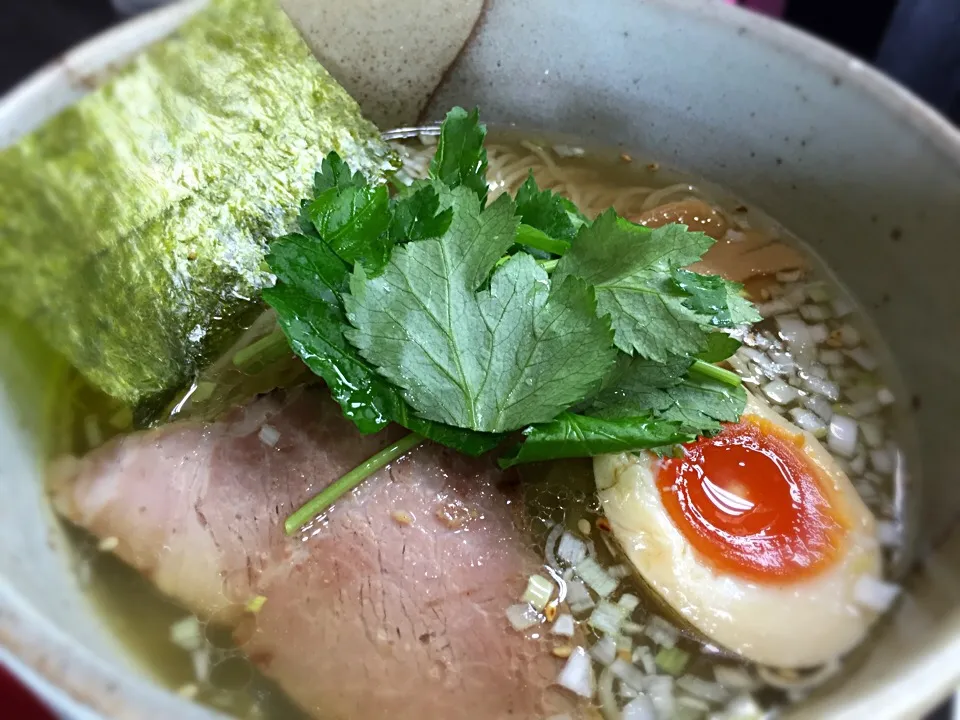 Snapdishの料理写真:ゆず塩そば(細麺)@麺や番・新郷|らーめん好き！さん