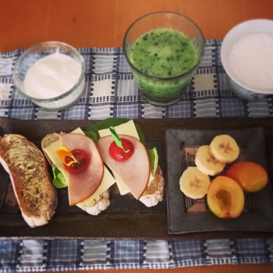 Breakfast for my son Today!|tommyさん