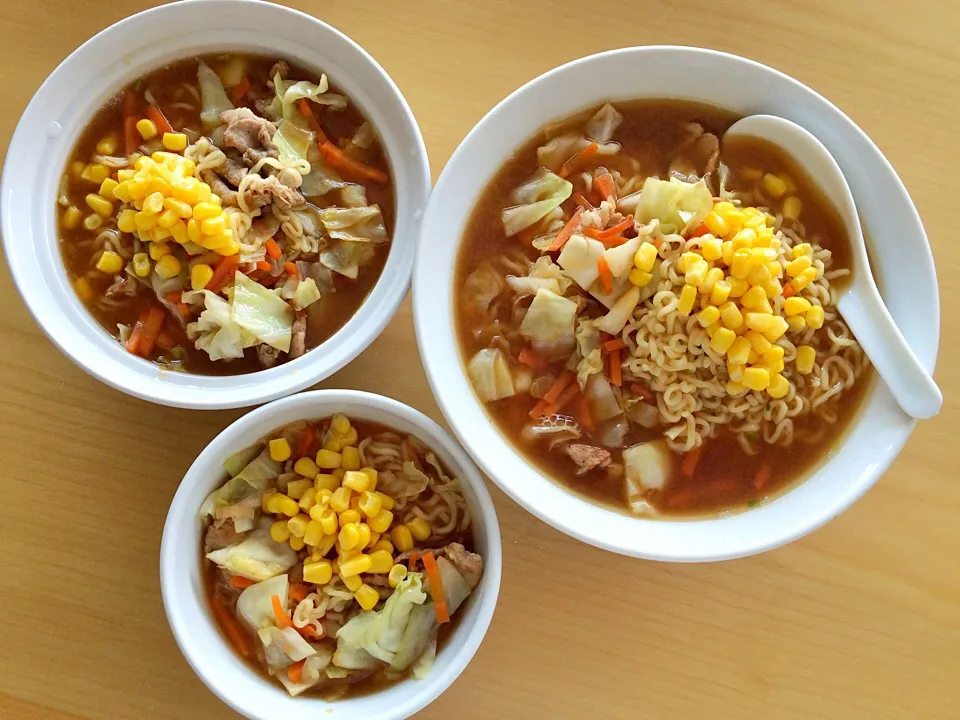 Snapdishの料理写真:サッポロ一番 みそラーメン|もりさん