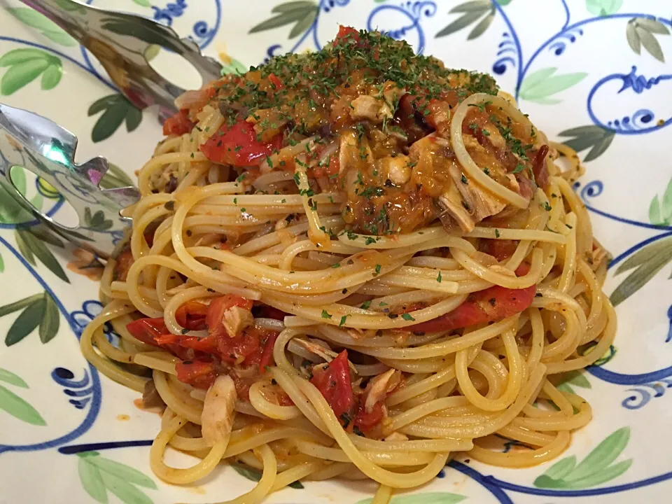 キタッラ•ツナとプチトマト＋旨味食材たっぷりのソースで|Ikue Sawadaさん