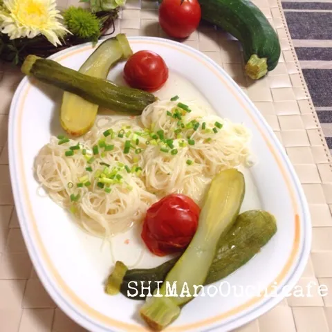 『簡単♪ あっさり、爽やか〜 夏のお昼に！夏野菜のお出汁コンポートの素麺』 #SHIMAのオウチカフェ|SHIMAさん