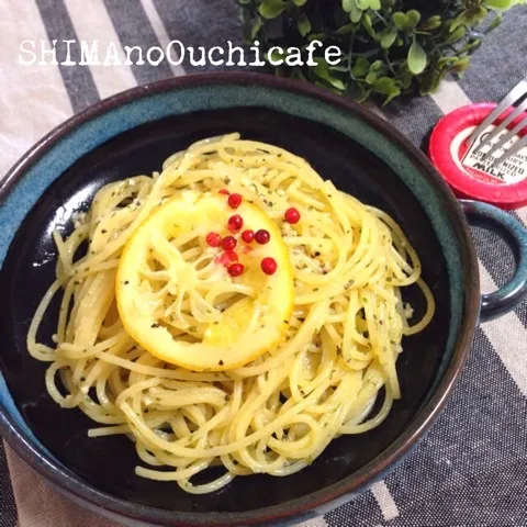 Snapdishの料理写真:『チャチャっと！お家賄いランチ！塩レモンのクリームパスタ』 #SHIMAのオウチカフェ|SHIMAさん