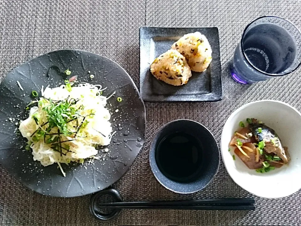 今日の朝ご飯♪
●薬味たっぷりお素麺
●からし高菜おむすび
●鯖大根|yokoさん