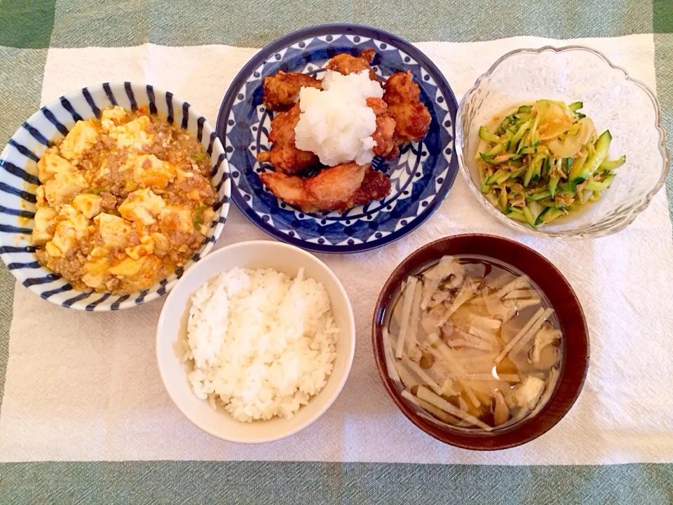 麻婆豆腐＆唐揚げ＆新玉ねぎときゅうりのツナサラダ|ゆーみんさん