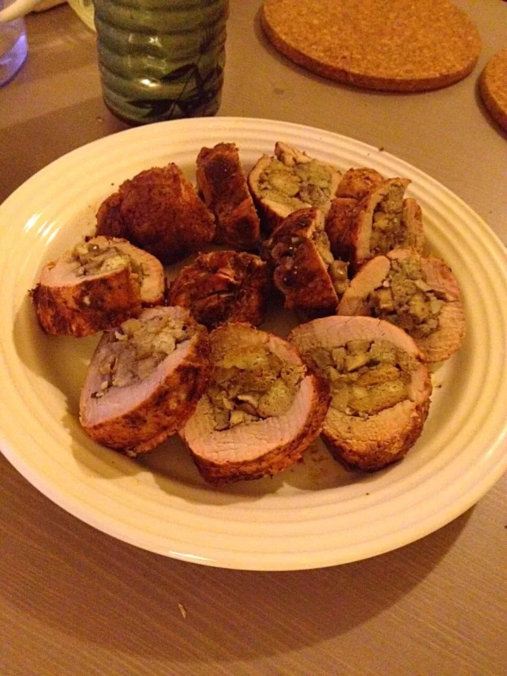 Stuffed Pork Tenderloin (with Eggplant and Mushroom)|Anneさん