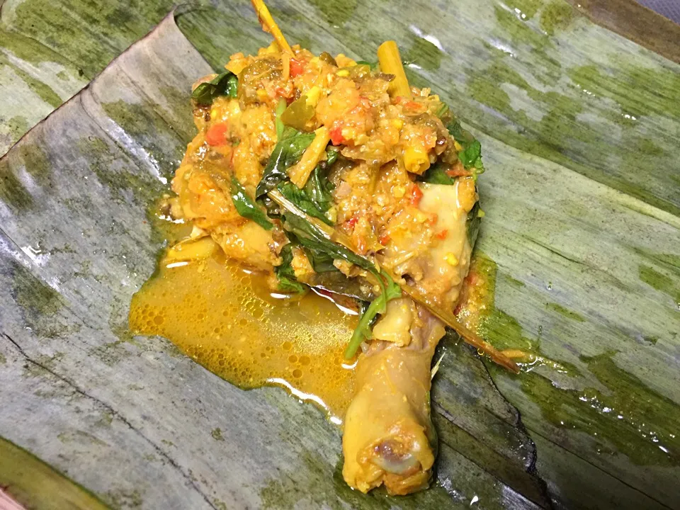 Pepes ayam pedas|yeni kartikasariさん