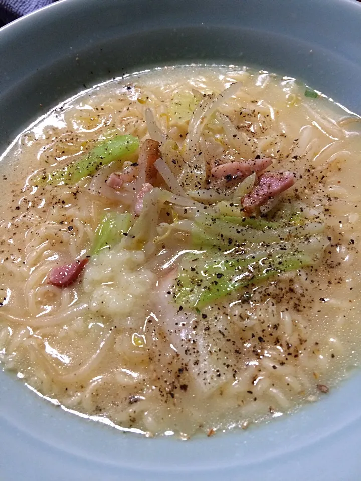 野菜トンコツラーメン。|hiroさん