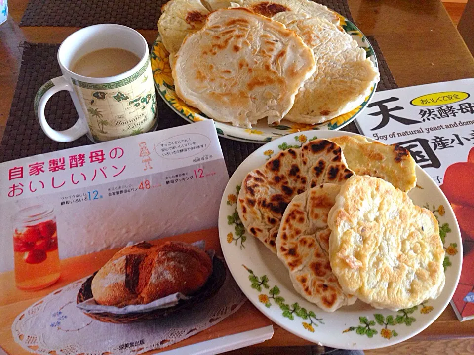 Snapdishの料理写真:昨日の失敗パン〜チャパタにしました⭐️|けいちゃん（ももザィル）さん