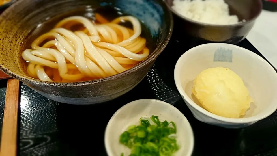 大阪駅前第3ビルのうだま。今年もひやかけの季節です。|tomingさん