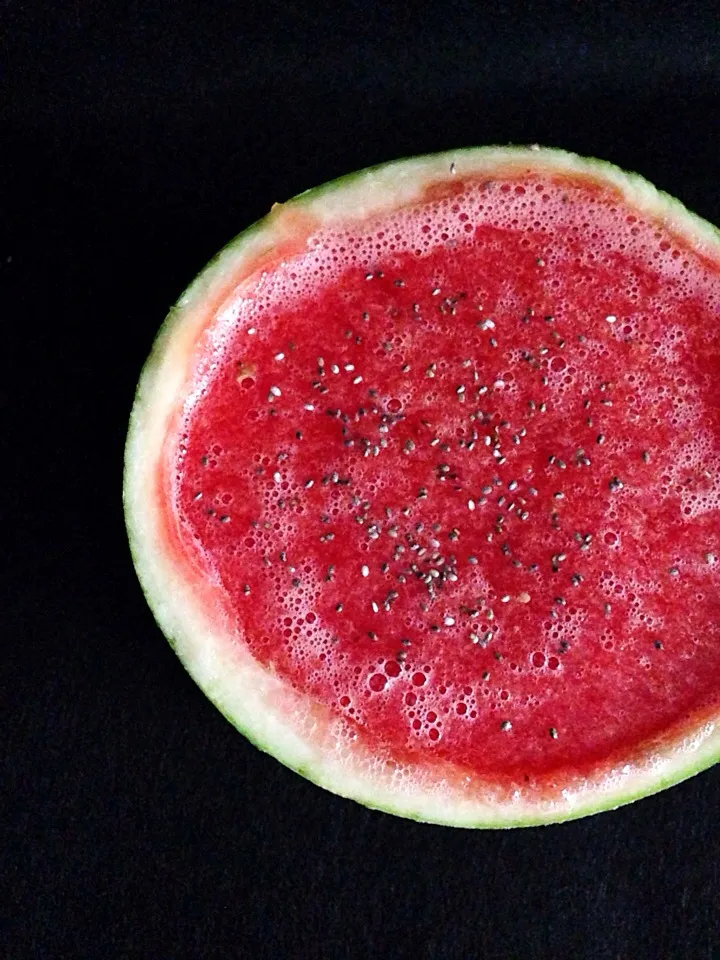 Watermelon juice with chia seeds|coxiella24さん