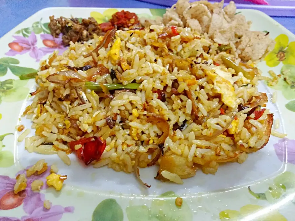 Nasi Goreng Kampung Isi Ikan|FooDin'sさん