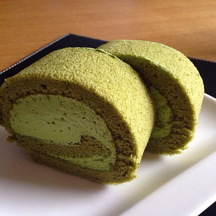 抹茶ロールケーキ|csigapogiさん