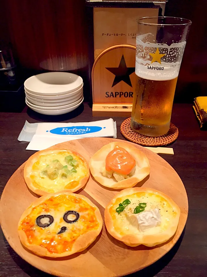 Snapdishの料理写真:スタービール&オープン餃子|Tarou  Masayukiさん