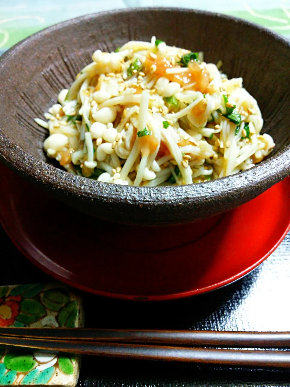 Snapdishの料理写真:Yumiの🍄エノキの梅味醂あえもの～🎵
今回は大葉入りで🍀|☆Yumi☆さん