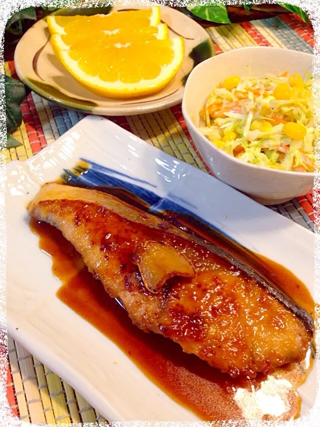 みったんさんの料理 我が家のブリ照り〜💛塩麹で下味するから柔らか〜🐟|ゆうちゅんさん