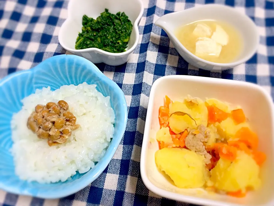 後期✡納豆ご飯/肉じゃが/ほうれん草のお浸し/豆腐のお味噌汁|めだか🎶ママさん