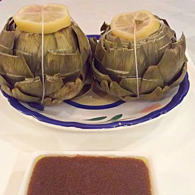 Snapdishの料理写真:steamed artichokes with balsamic vinaigrette|CHUENCHAIさん