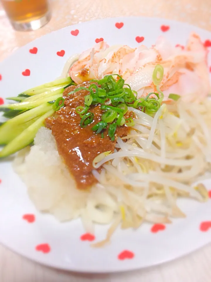 冷やし肉味噌うどん|あやにん食堂さん