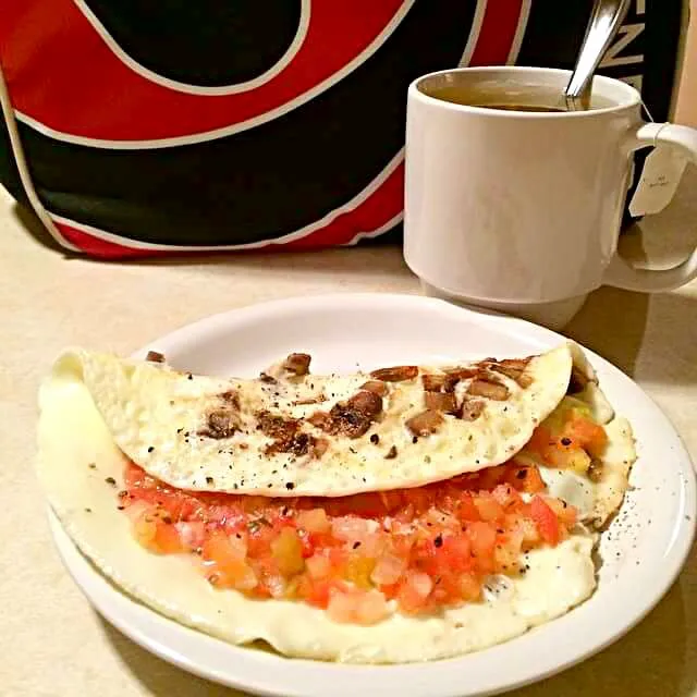 egg white omelette with salsa|CHUENCHAIさん