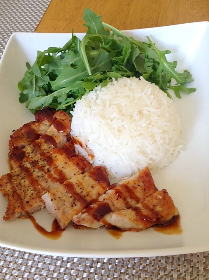 Fried pork and rice with rocket salad and fruit sauce|Jasmin Palmerさん