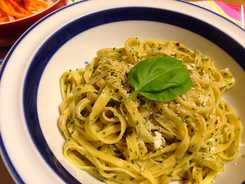 Linguine with basil pesto :)|mさん