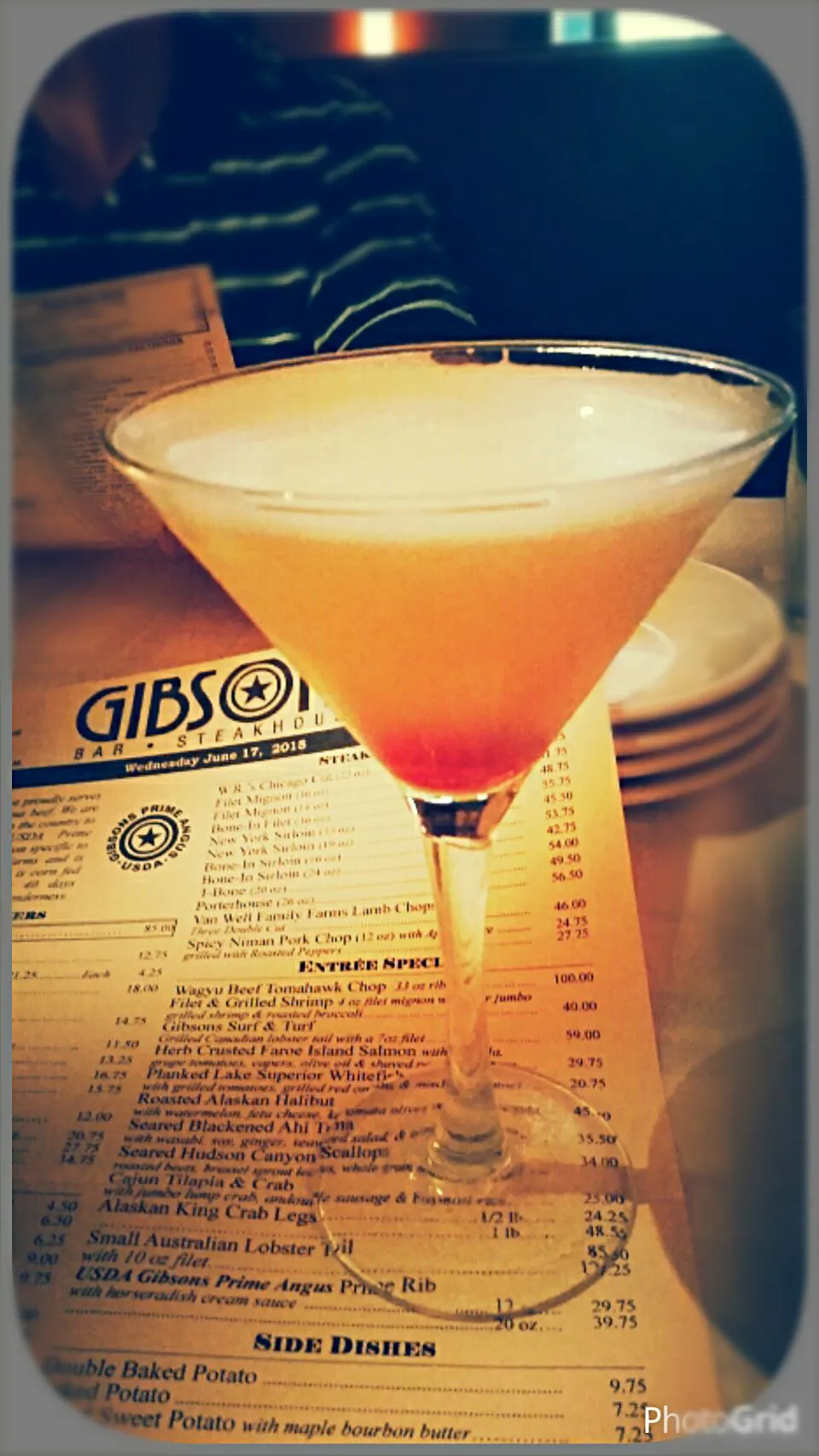 Last night's cocktail...Pear blossom st Gibsons Steakhouse in Chicago, IL, USA.|Jihollandさん