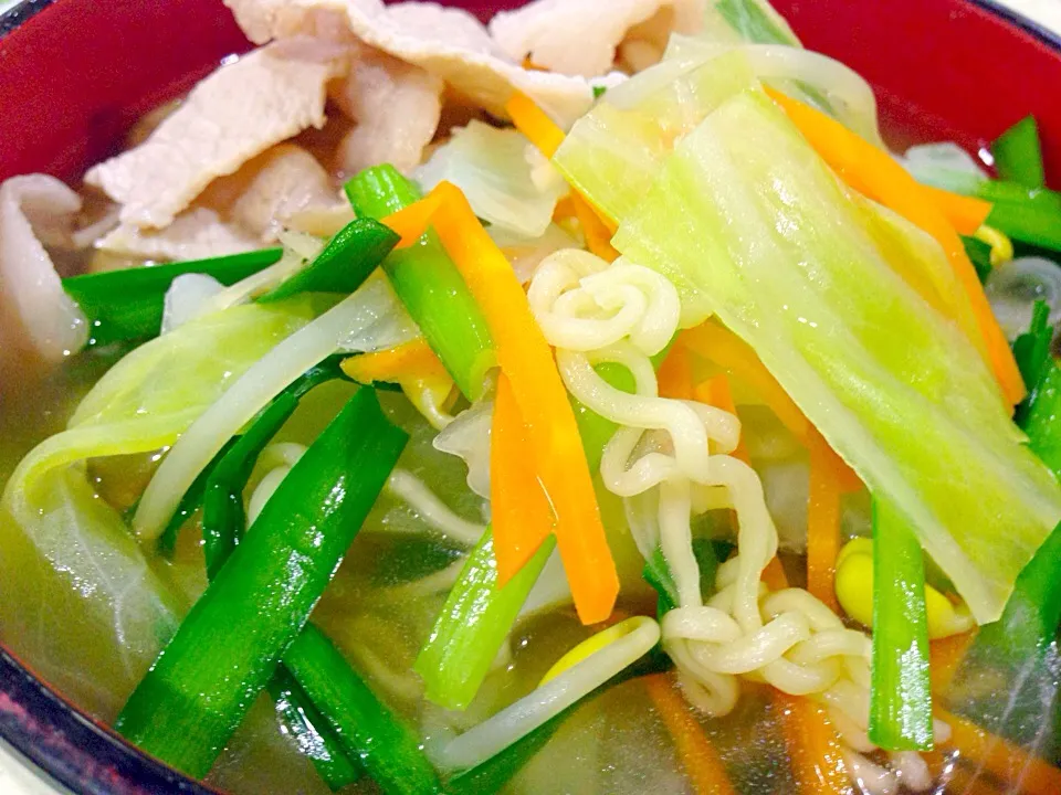 Snapdishの料理写真:今夜はサッポロ一番 味噌ラーメン（≧∇≦）|Seikoさん