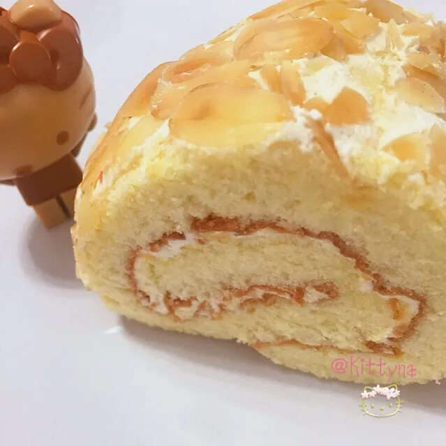 😋Almond Vanilla Roll💦|🎀Kittyna🌸さん