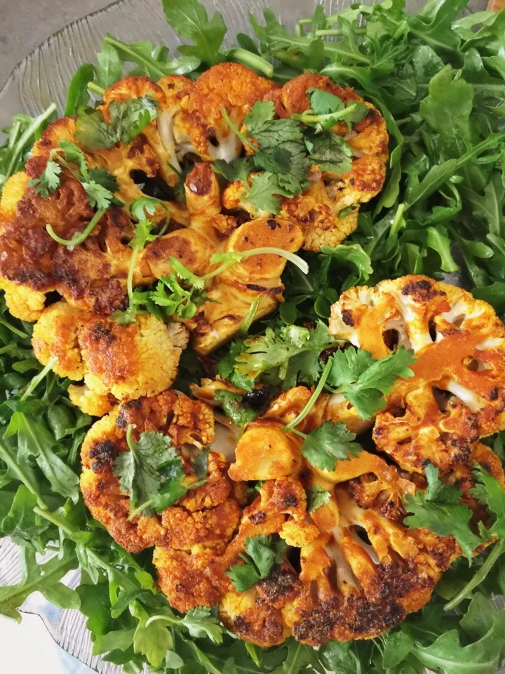 Curried cauliflower steak with rocket salad|12Dragonさん