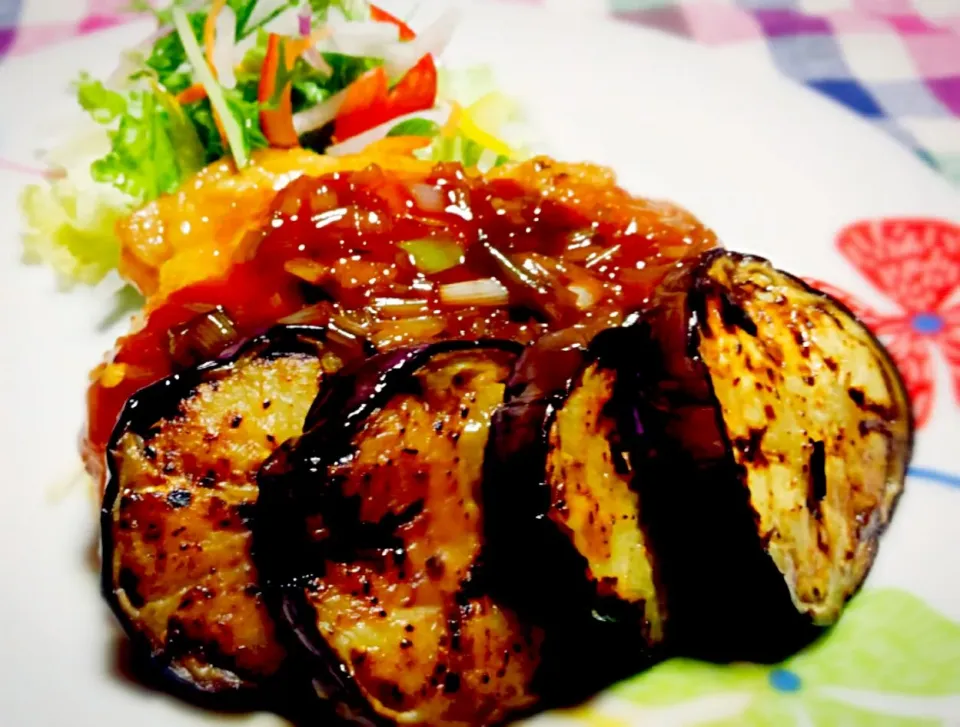 鶏肉のソテー☆ネギソース☆焼きナス添え(ゝω∂)|ぎるママさん