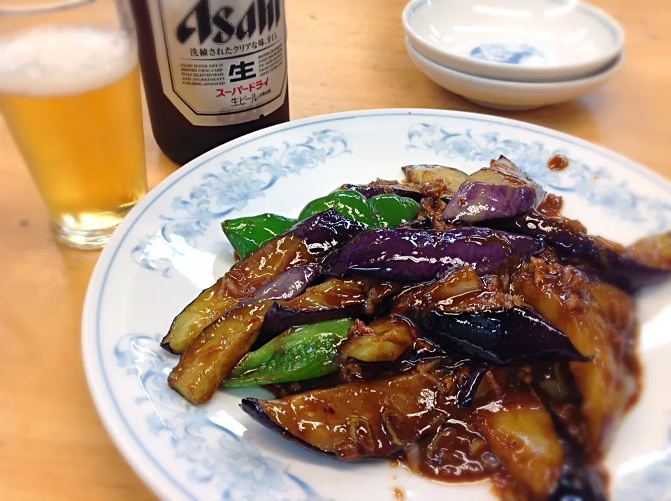 茄子🍆挽肉炒め😋🍻|アライさんさん