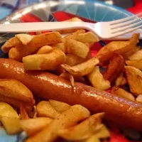 Snapdishの料理写真:Sausage and chips #chippy|Calum Clarkさん