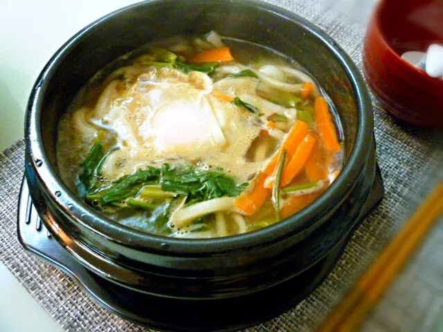 鍋焼き月見うどん🍲休日簡単に、胃に優しいブランチ|ふかرさん