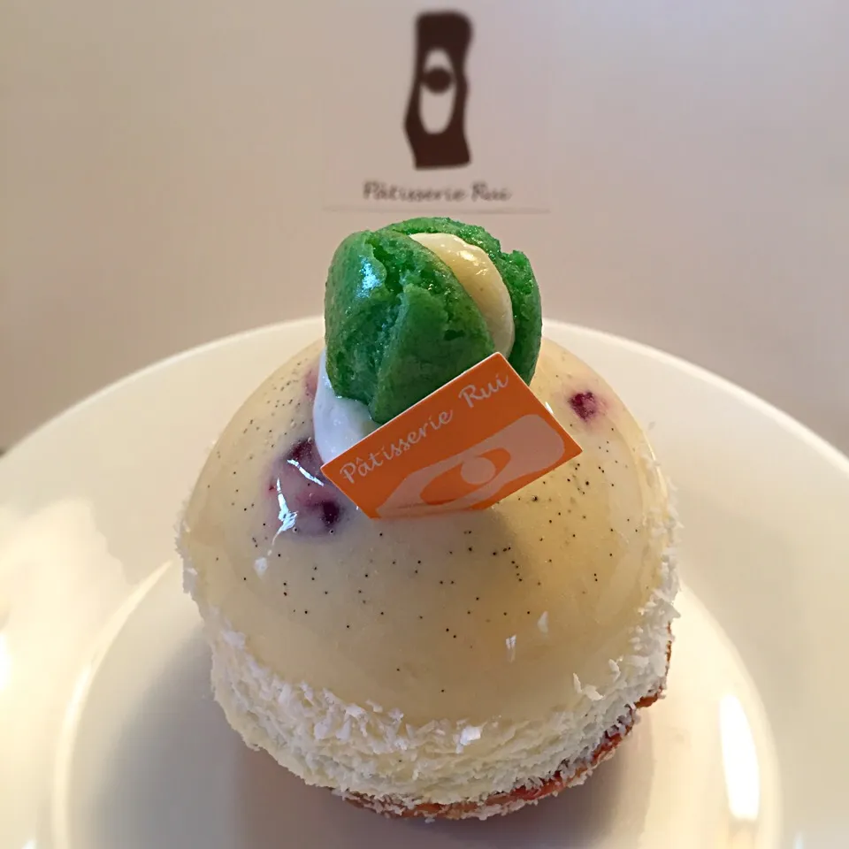 Snapdishの料理写真:Pâtisserie Rui/Griotte Pistache|cakeさん