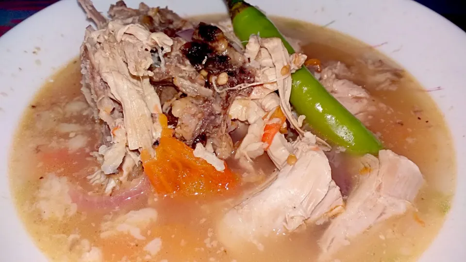 Snapdishの料理写真:Sinigang na Lechon 😊|CheChe Dollさん