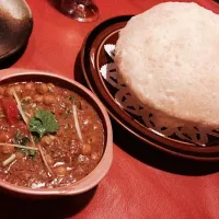 Snapdishの料理写真:チャナ豆のカレー（インド料理ルソイ）|長岡俊哉さん