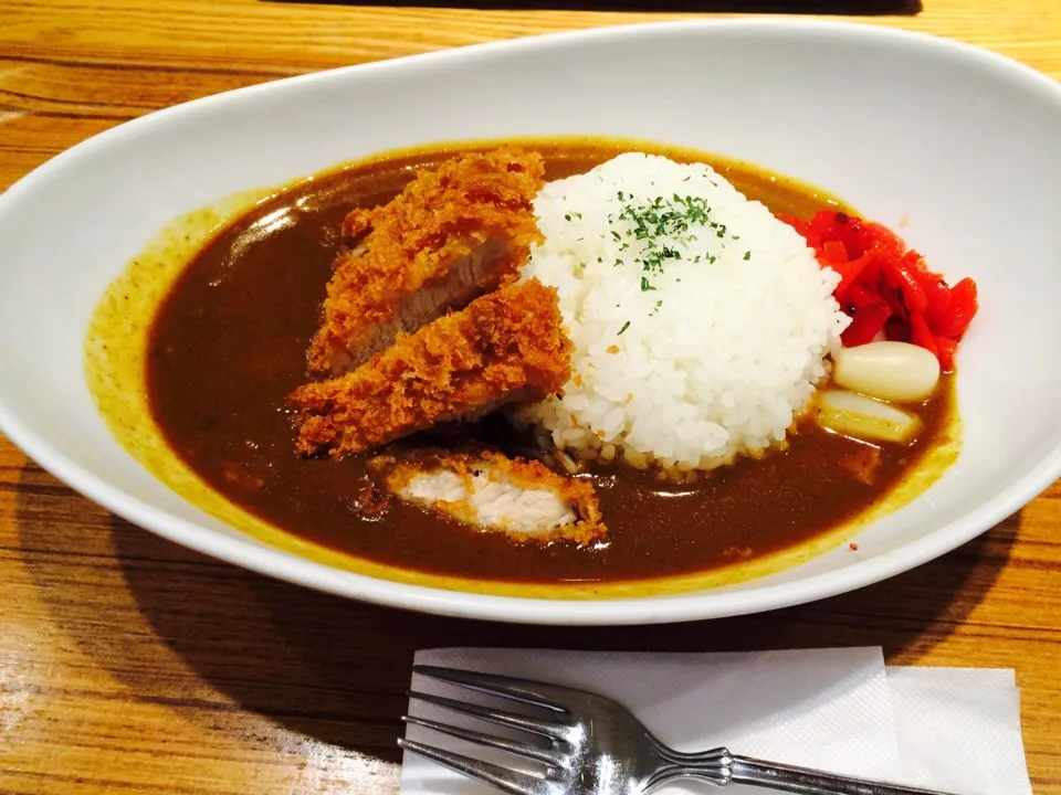 成田国際空港 たつ吉のカツカレー¥1400^^;|くいちゃんさん