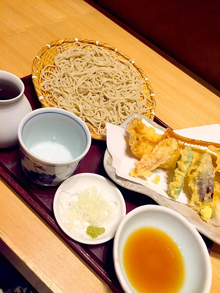 蕎麦ランチ🍃穴子と夏野菜天盛り蕎麦✨|まみりんごさん