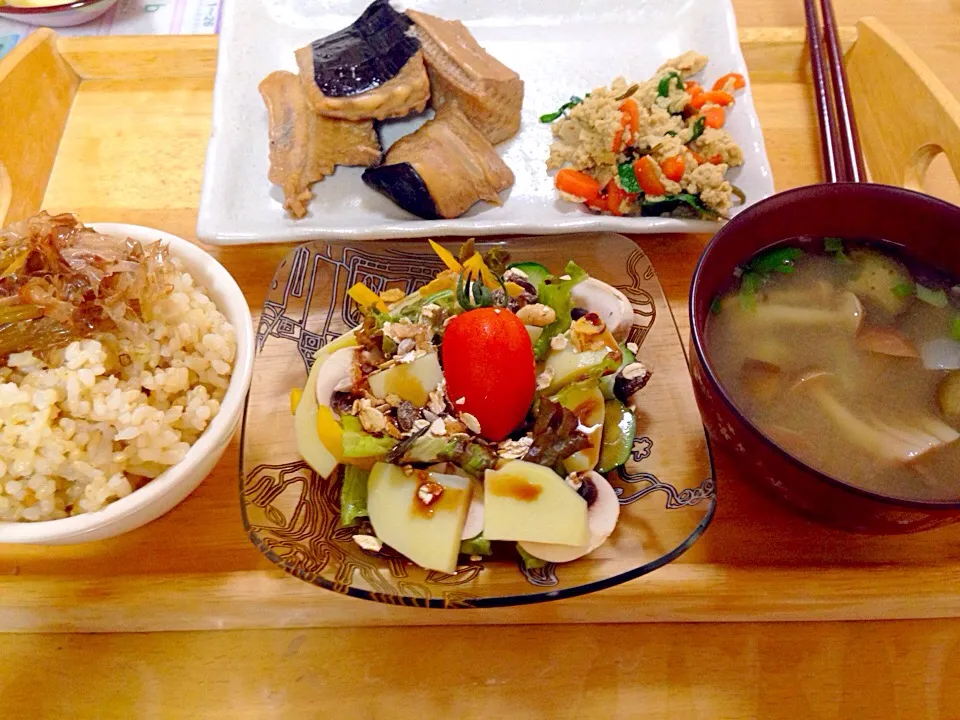 晩御飯🐟エイの煮付け|かわちさん