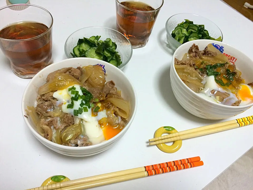 牛丼 わかめときゅうりの酢の物|ゆいさん