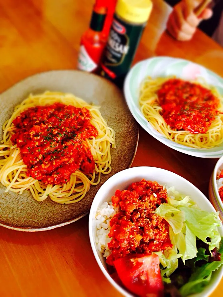 日曜ランチ☀️ドリアのミートソースをリメイクしたスパゲッティミートソース🍝とタコライス🍚|Yu Yu mamaさん