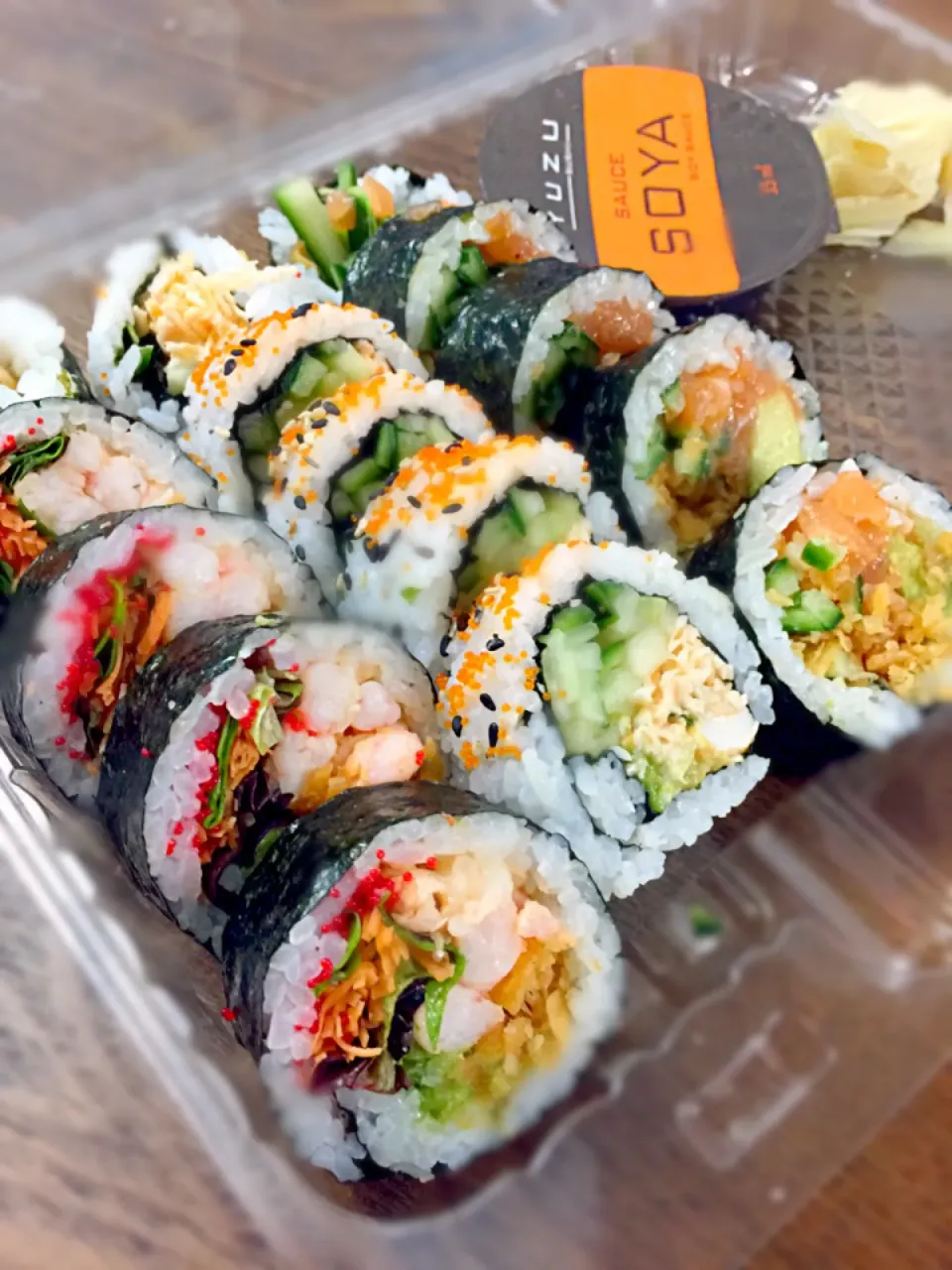 Snapdishの料理写真:Sushi combo|prinSjさん