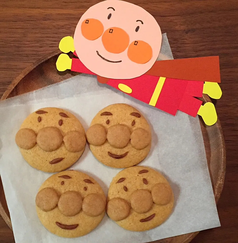 Snapdishの料理写真:アンパンマンクッキー☺︎|eveさん