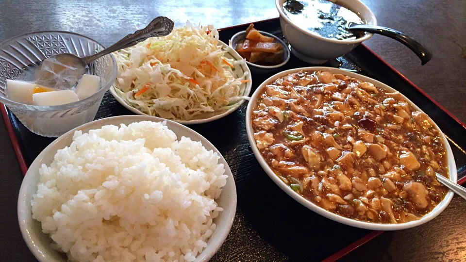 【日替定食】挽肉と豆腐の煮込みを頂きました。|momongatomoさん